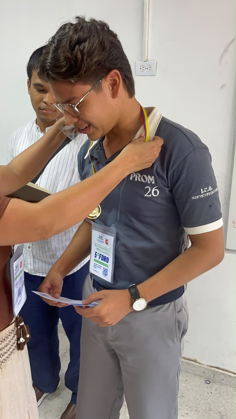 Medallas del 5° Foro de Filosofía entregadas a los ganadores